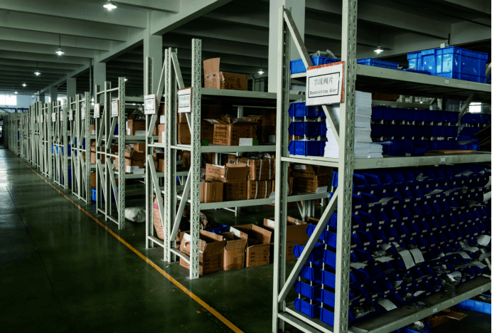 博韋德減震器 以精細(xì)化產(chǎn)品驅(qū)動(dòng)高質(zhì)量品牌之路，賦能倉(cāng)儲(chǔ)設(shè)備升級(jí)